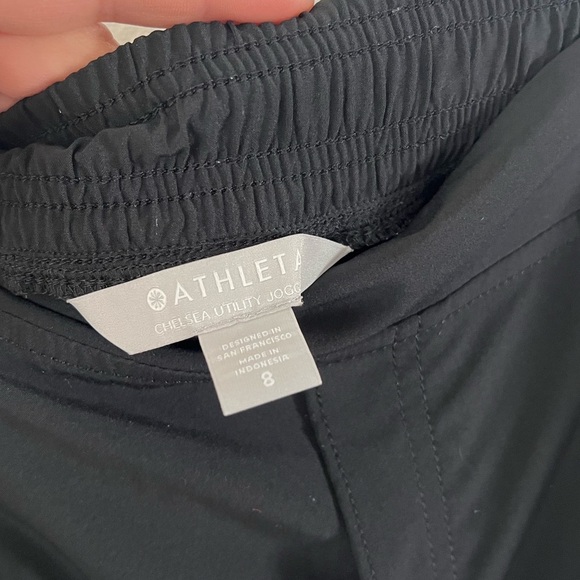 Athleta Chelsea Utility Jogger Black Pull-On Elastic Waistband Pants Size 8 - Picture 4 of 11